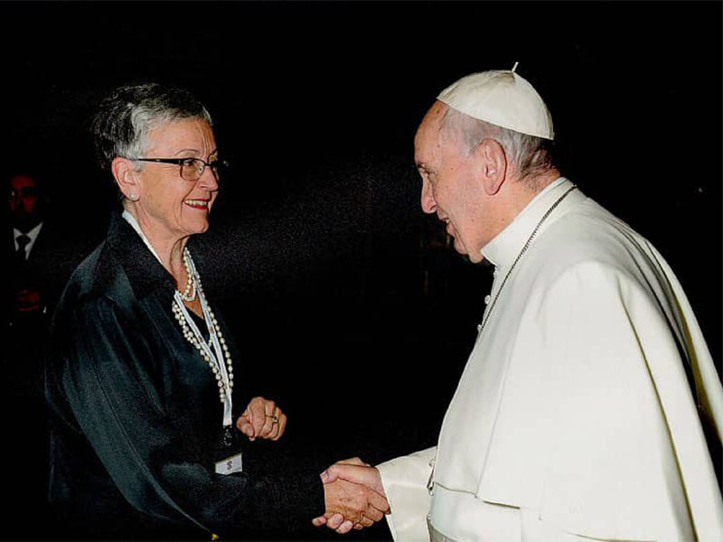 Dr. Perren-Klingler and Pope Francis 2015